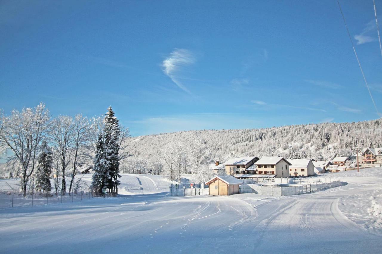 Village De Vacances Les Chevreuils Bellefontaine  ภายนอก รูปภาพ